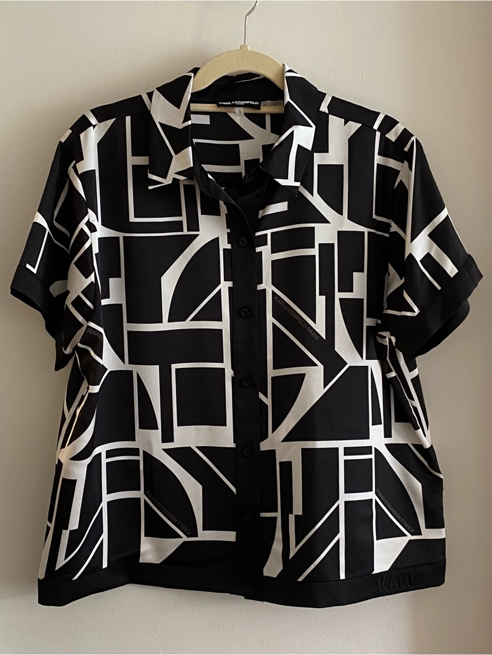 Karl Lagerfeld Paris Black & White Size L top